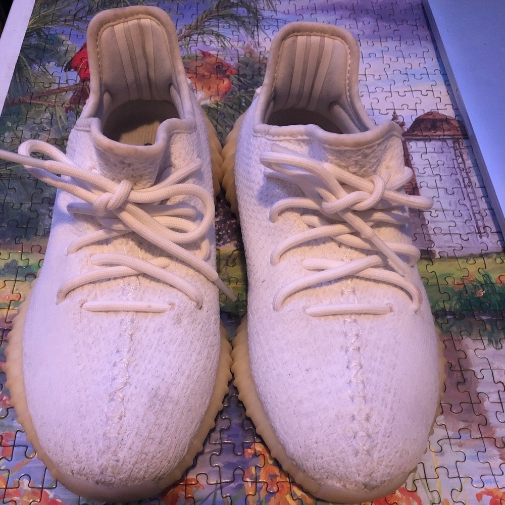Yeezy350 cream white